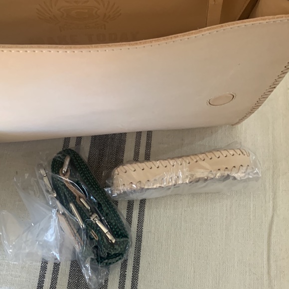 Consuela Chrissy Clutch Diego - Picture 5 of 12